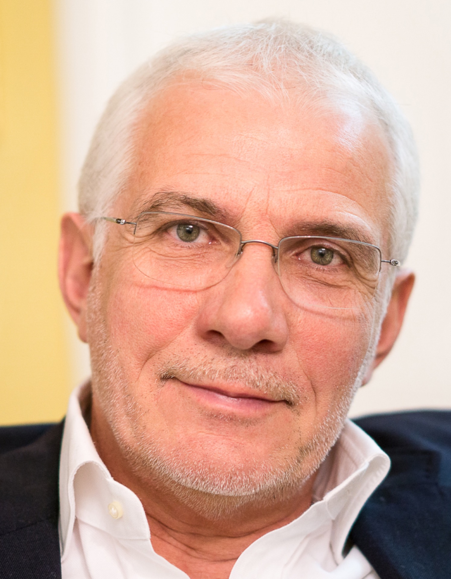 Prof. Dr. Mauro Vecchiato