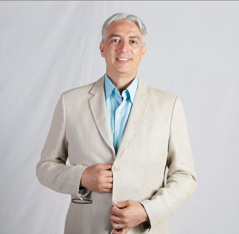 Prof. Augusto Parras